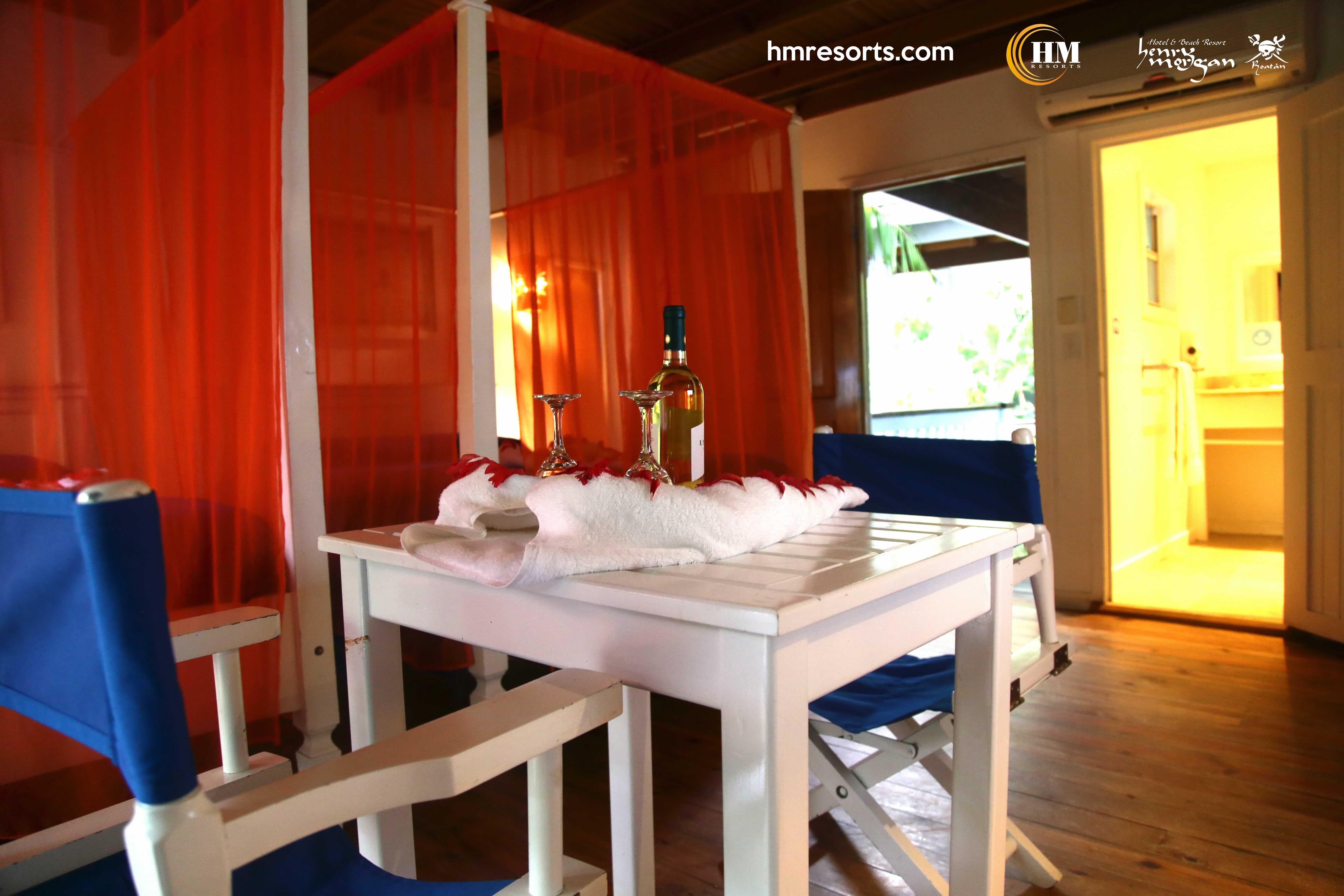 Hotel Henry Morgan All Inclusive ويست باي المظهر الخارجي الصورة